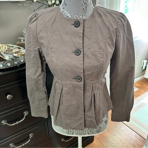 Banana Republic Pleated Button Utility Jacket | Size 2 - Picture 8 of 15
